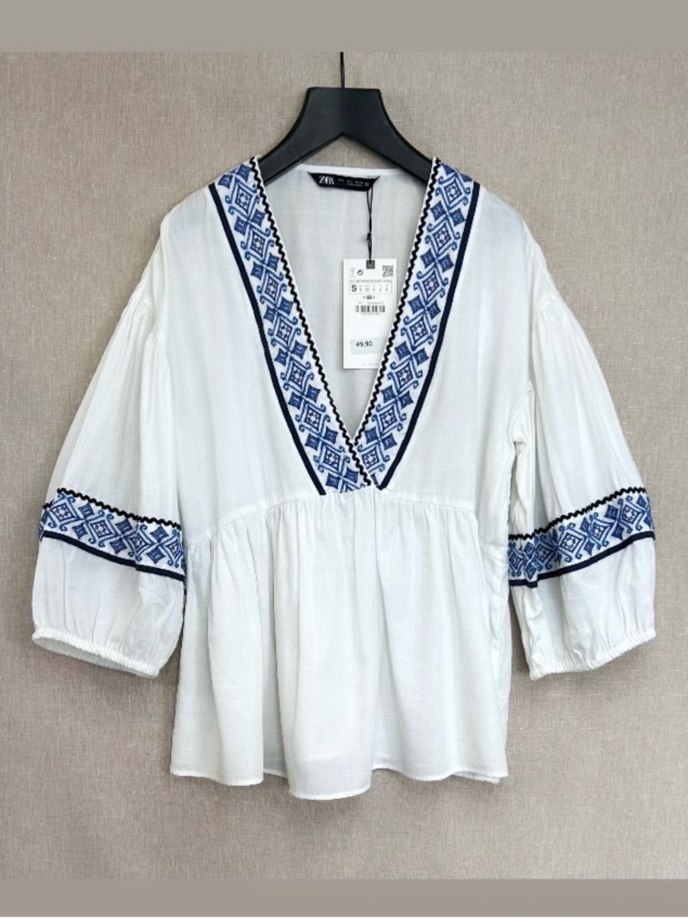 NWT Zara Embroidered V-Neck Blouse White & Blue Size S